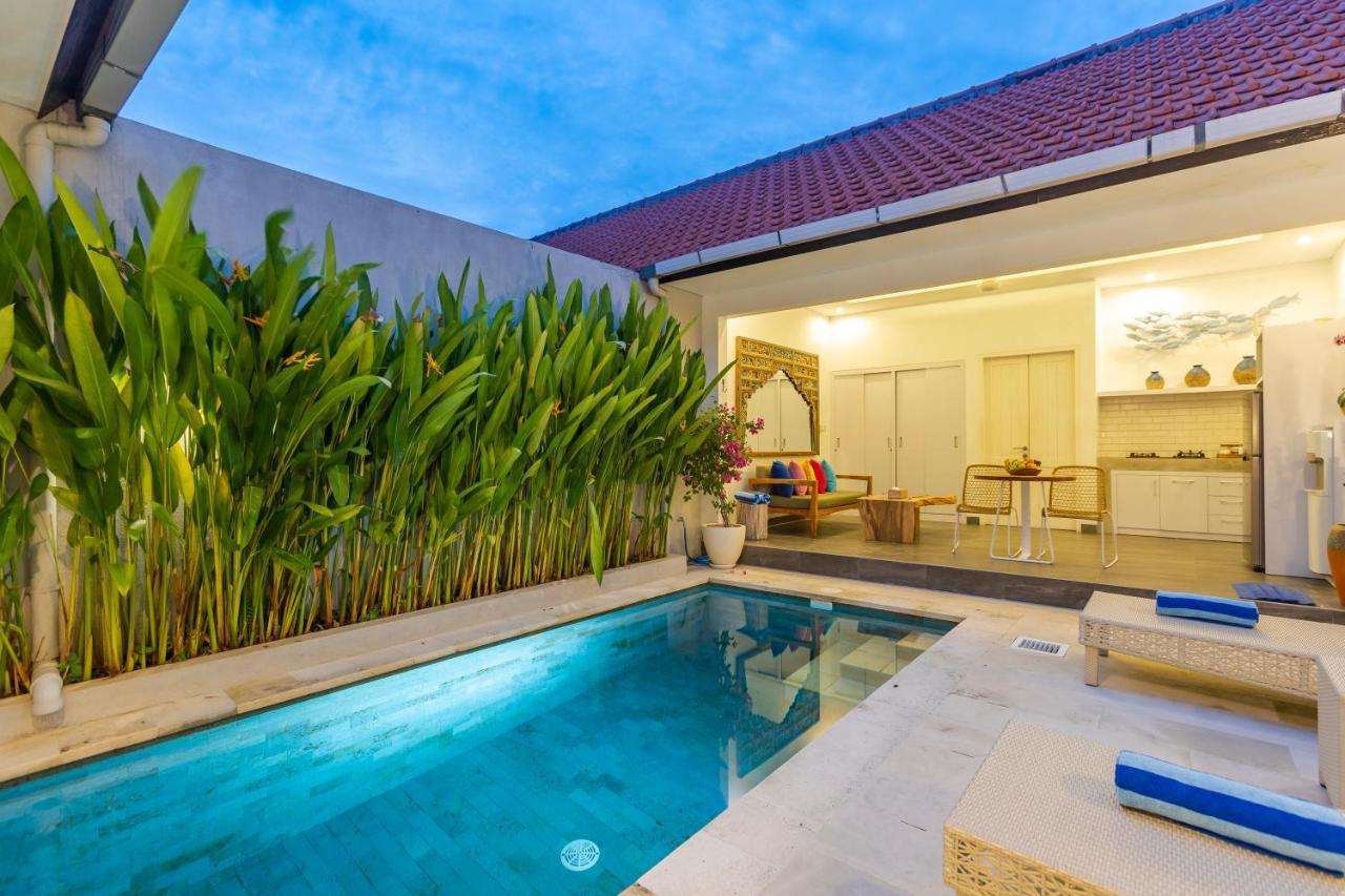 Casa Nisa Seminyak Villa Exterior photo